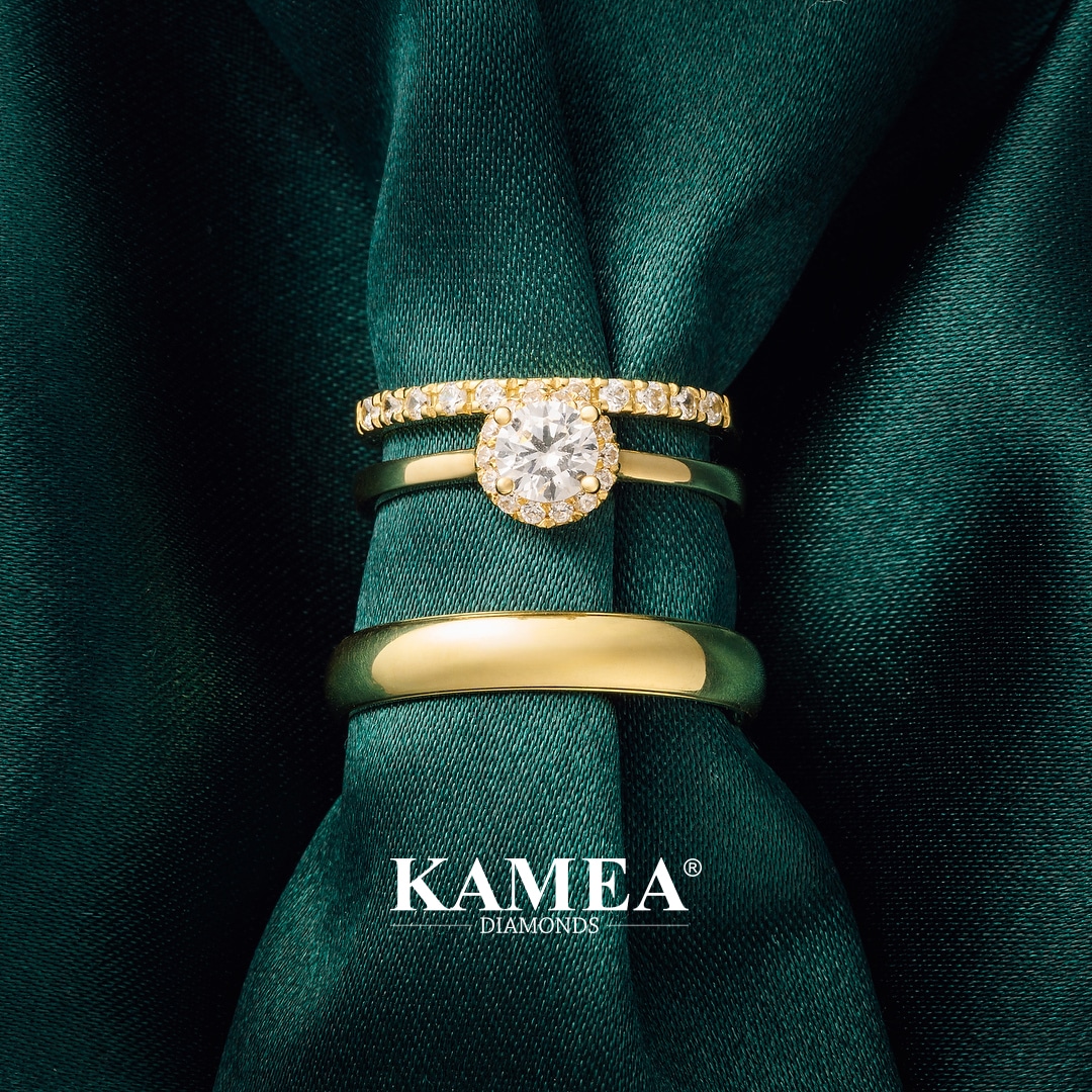 svadobné obrúčky a snubný prsteň ktoré spolu ladia